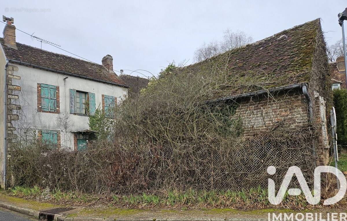 Photo 1 - Maison à CHAUMOT