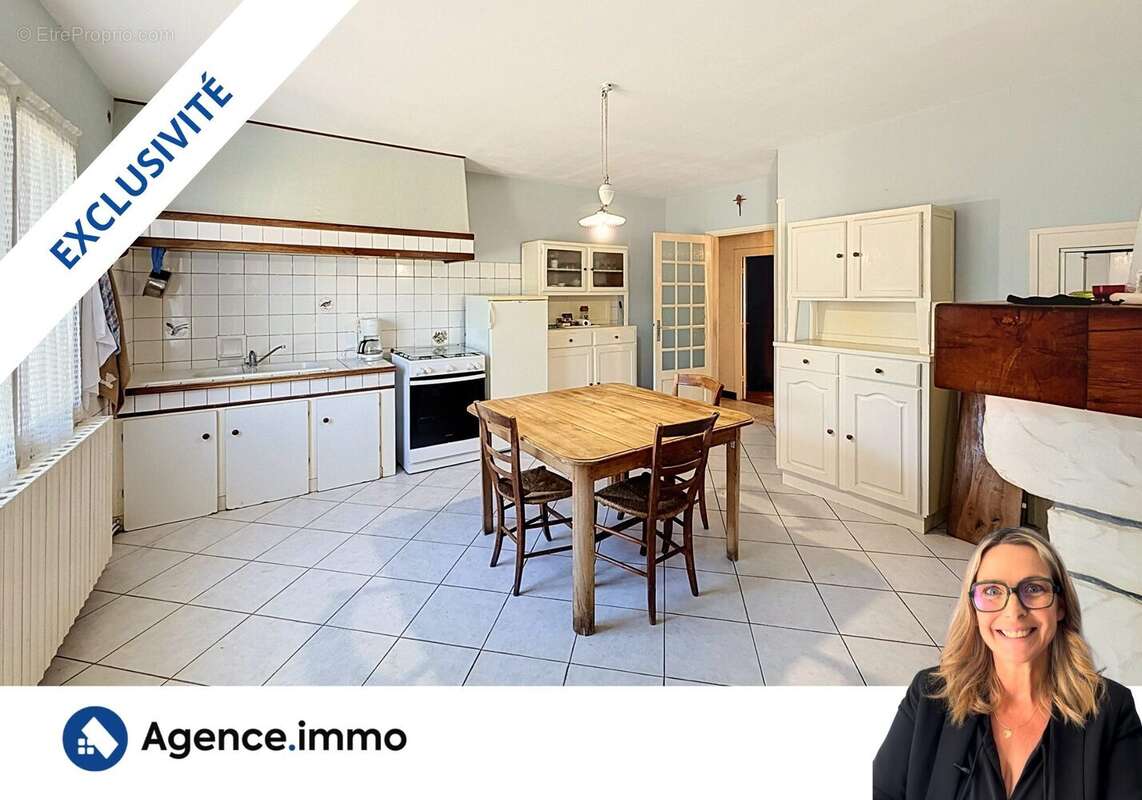Maison à SAINT-BONNET-SUR-GIRONDE