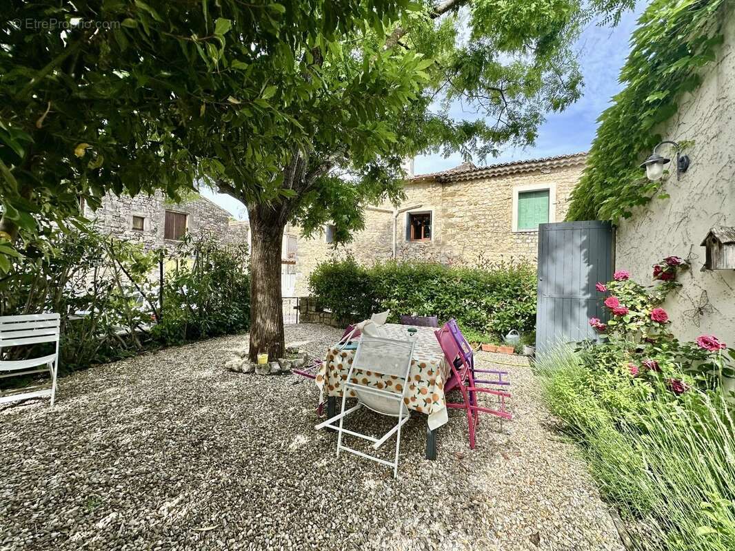 Maison à GARRIGUES-SAINTE-EULALIE
