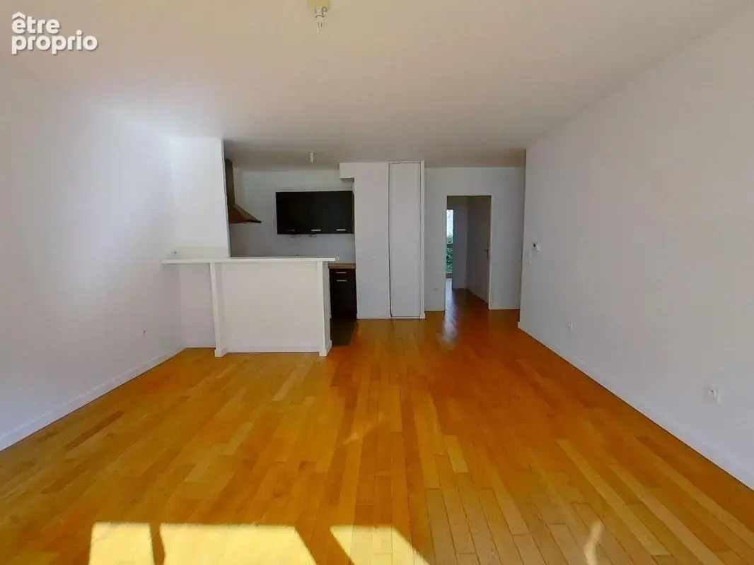 Appartement 3 pièces traversant avec balcon – Quartier des Coutures – Métro Robespierre à 400 m - photo 6