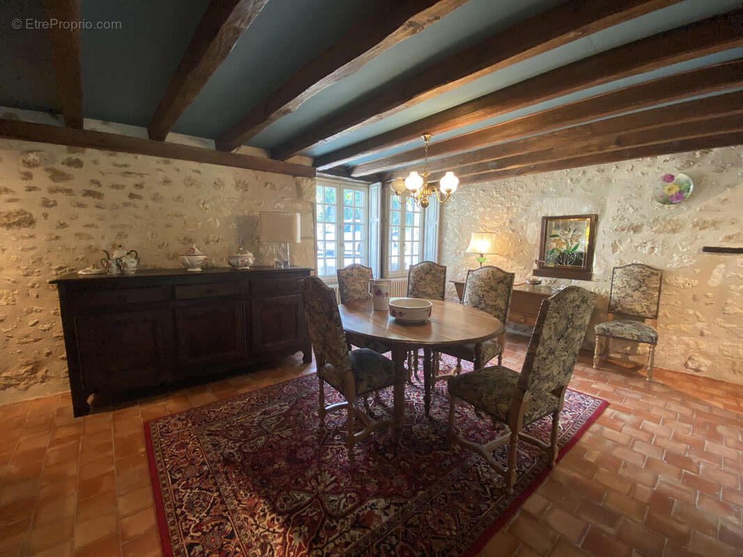 Maison à DIRAC