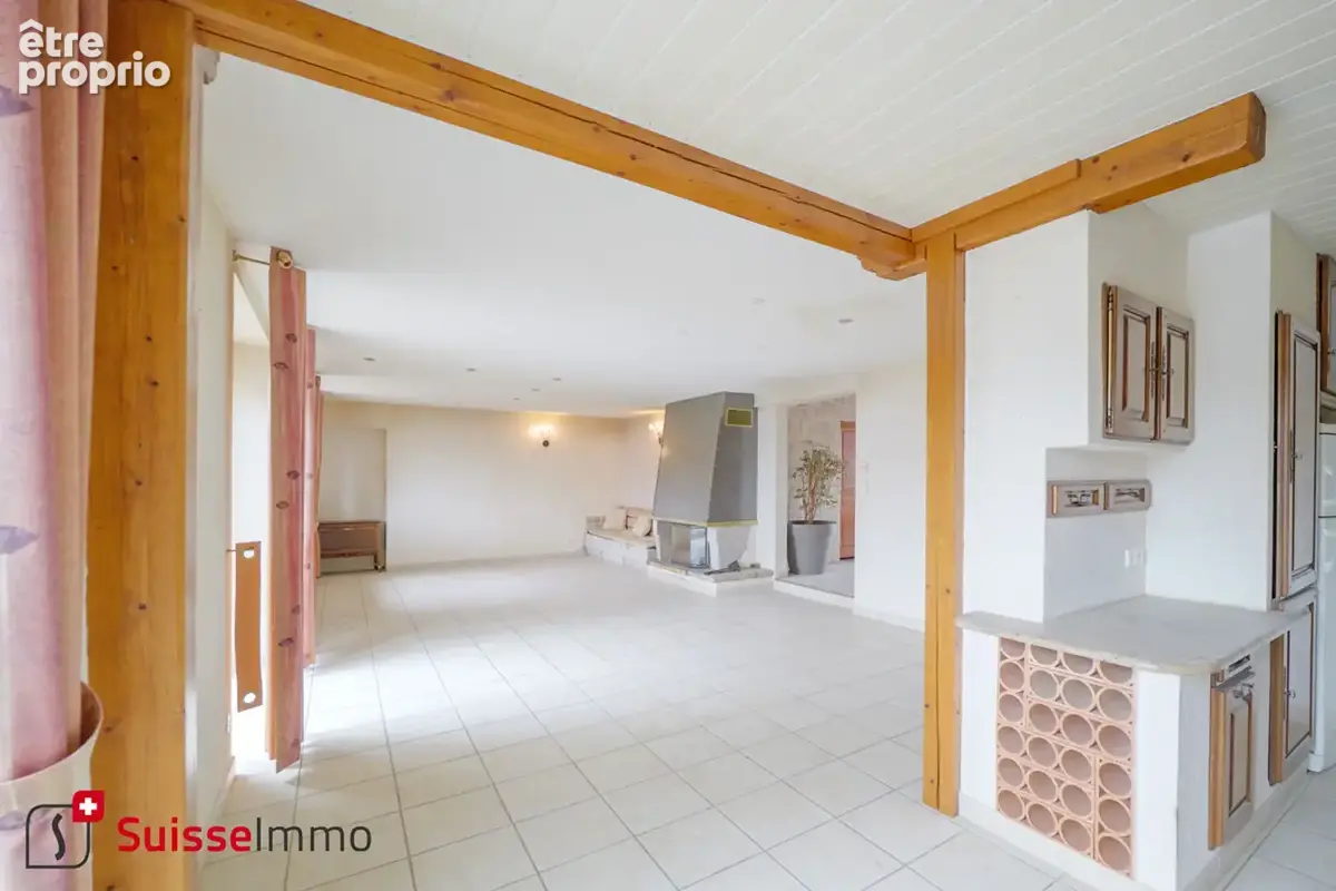 Maison rénovée L'Isle Sur Le Doubs 8 pièces 211 m2 - photo 4