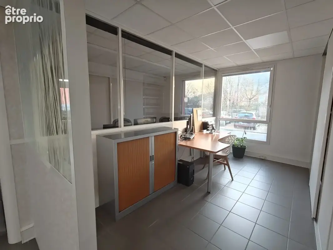 Commerce 120 m² à vendre à Brignais (69530) - photo 5