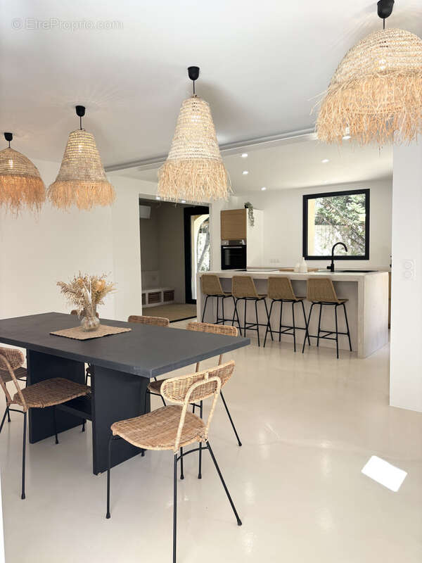 Maison à VAISON-LA-ROMAINE