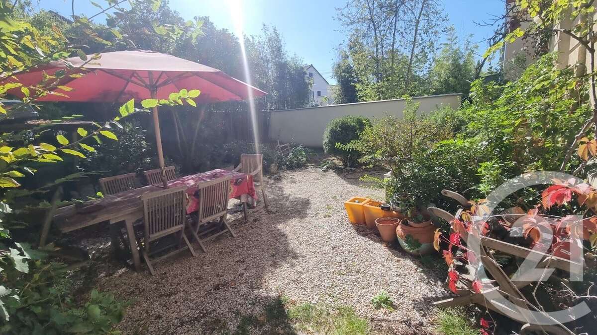 Maison à SAINT-MAUR-DES-FOSSES