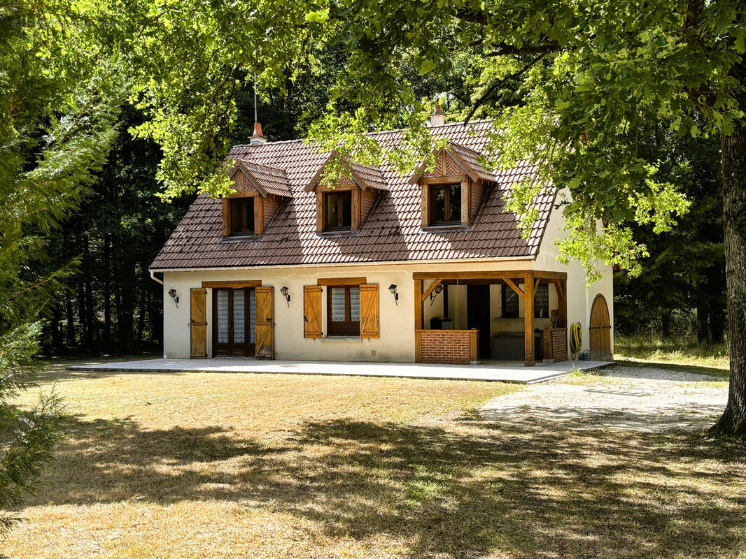 Maison à FOUCHEROLLES