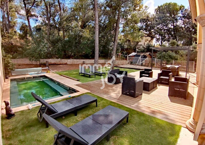 A Remarkable Home of Charm and Noble Materials in a Serene Pine Forest Environment - photo 39