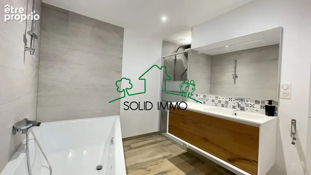 Grand appartement T4 rénové avec terrasse ensoleillée - photo 11