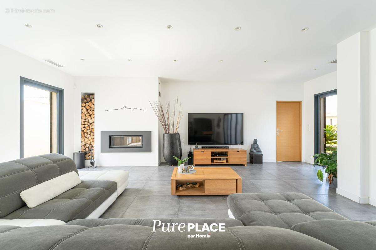 Maison/Villa T5 de 194 m2 à Marseille 13013 - photo 6
