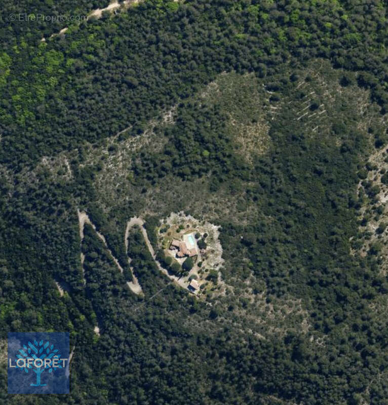 Maison à ROQUEFORT-LES-PINS