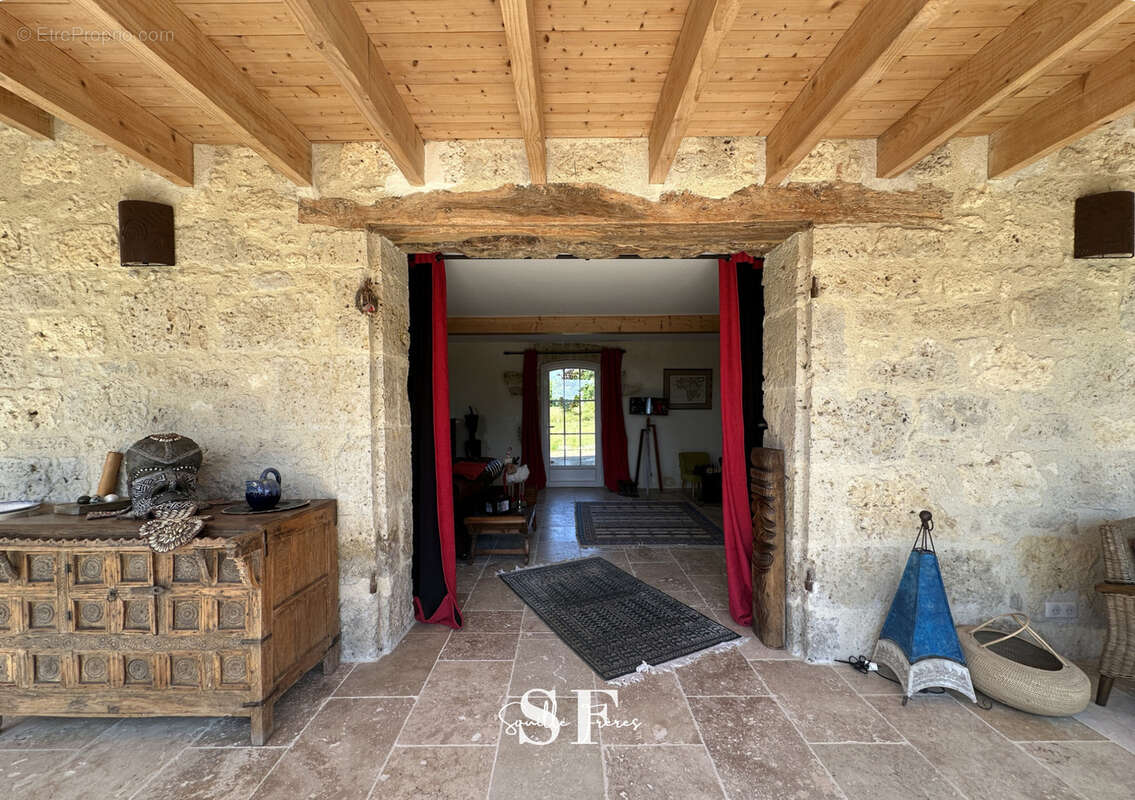 Maison à PRAYSSAS