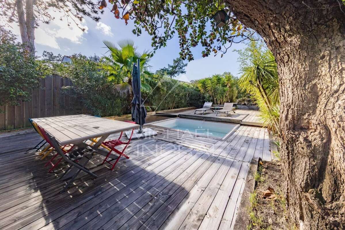 Maison à LE BOUSCAT