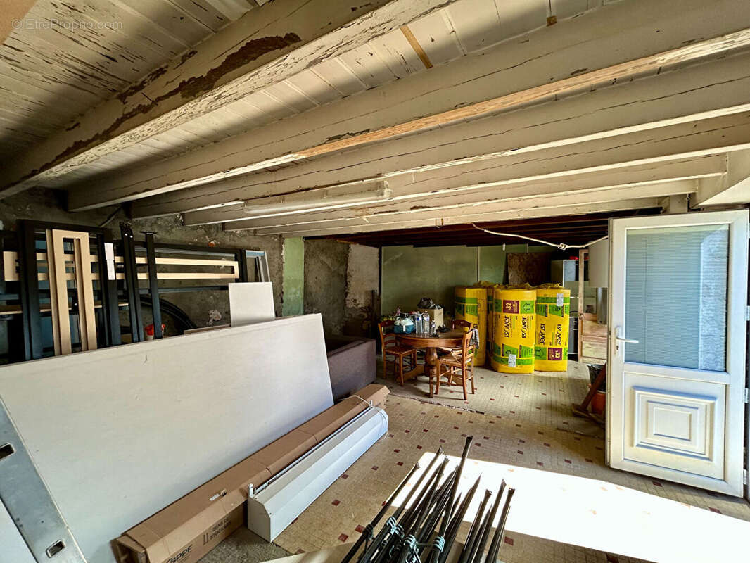 Maison à AZAY-LE-BRULE