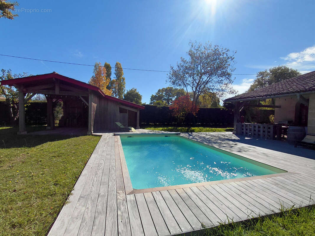 Maison à SAINT-CAPRAIS-DE-BORDEAUX