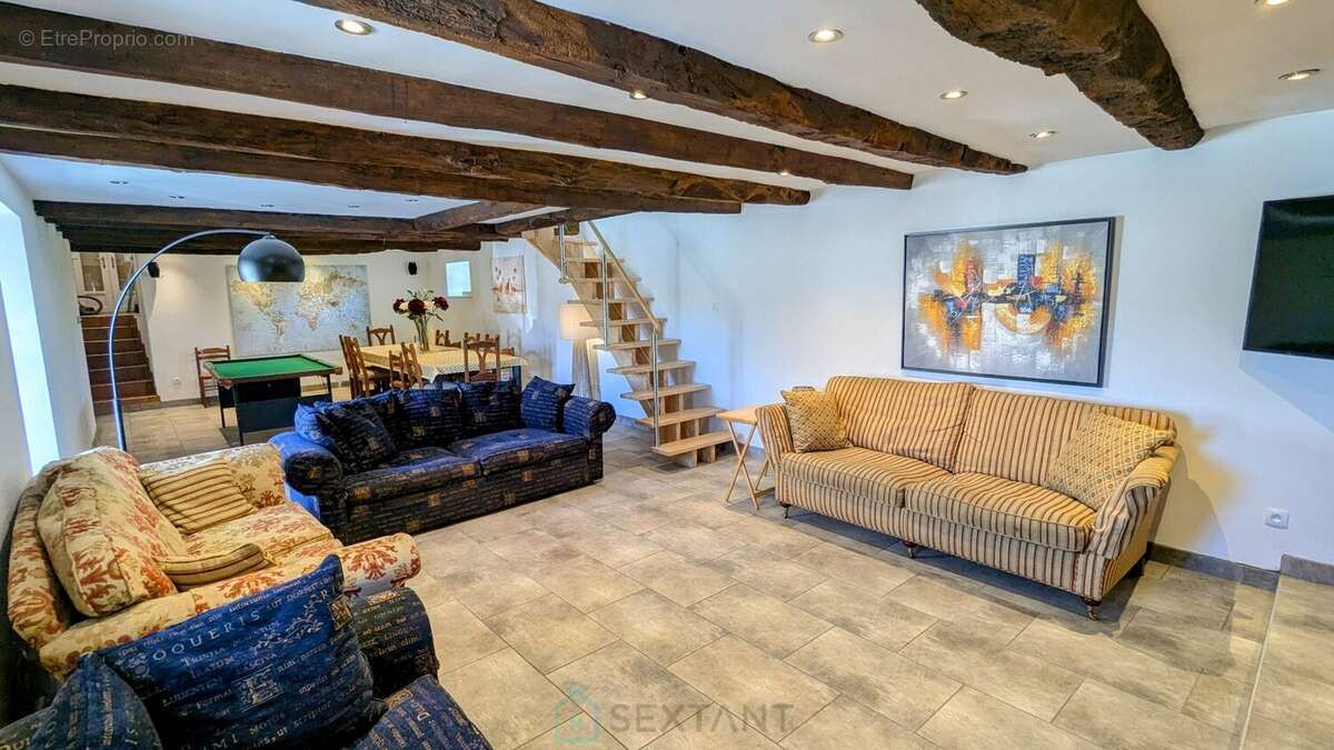 Maison à NOYAL-PONTIVY