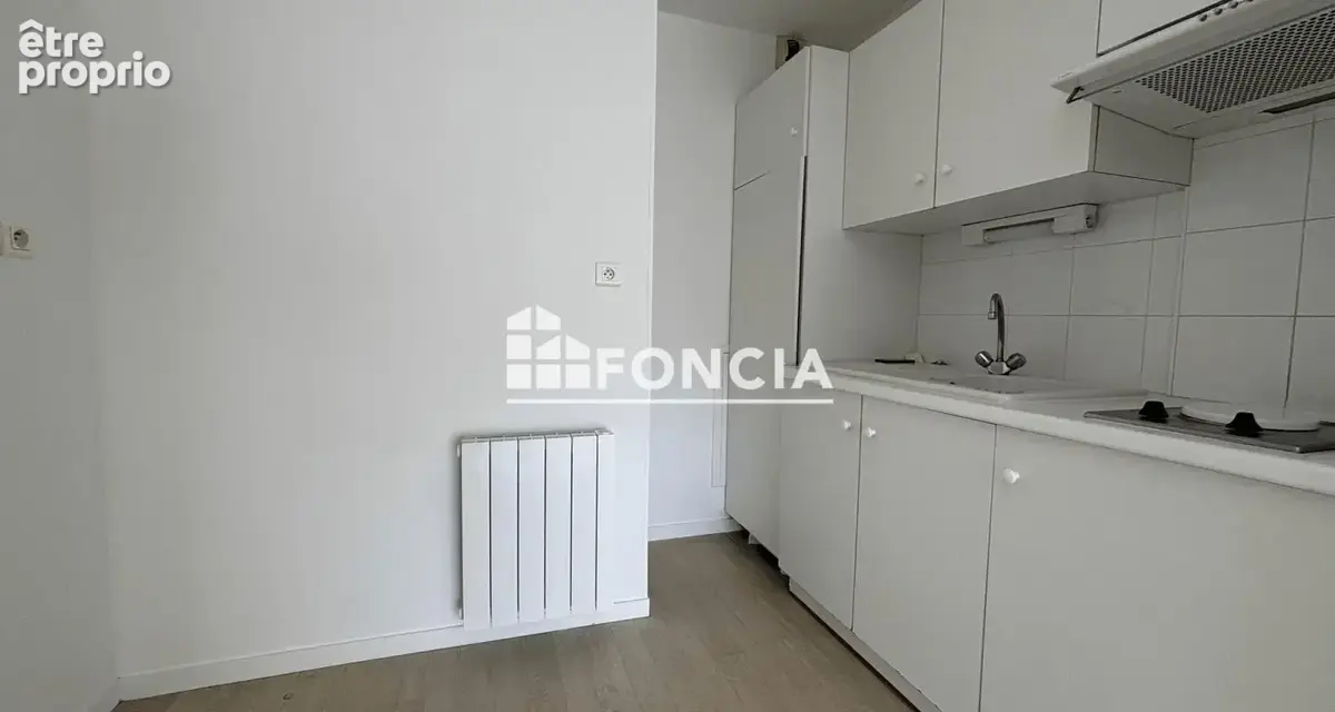 Appartement de 45 m2 avec stationnement proche place Napoléon - photo 2