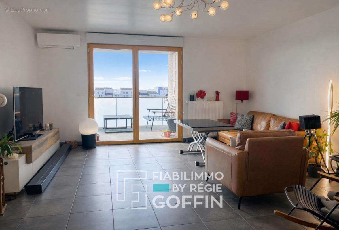 Appartement à LYON-8E