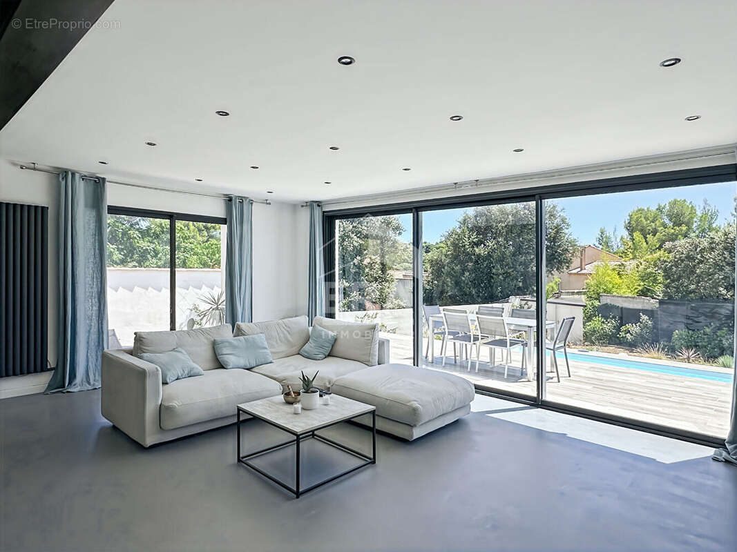 Maison 91m² à châteaurenard - photo 2