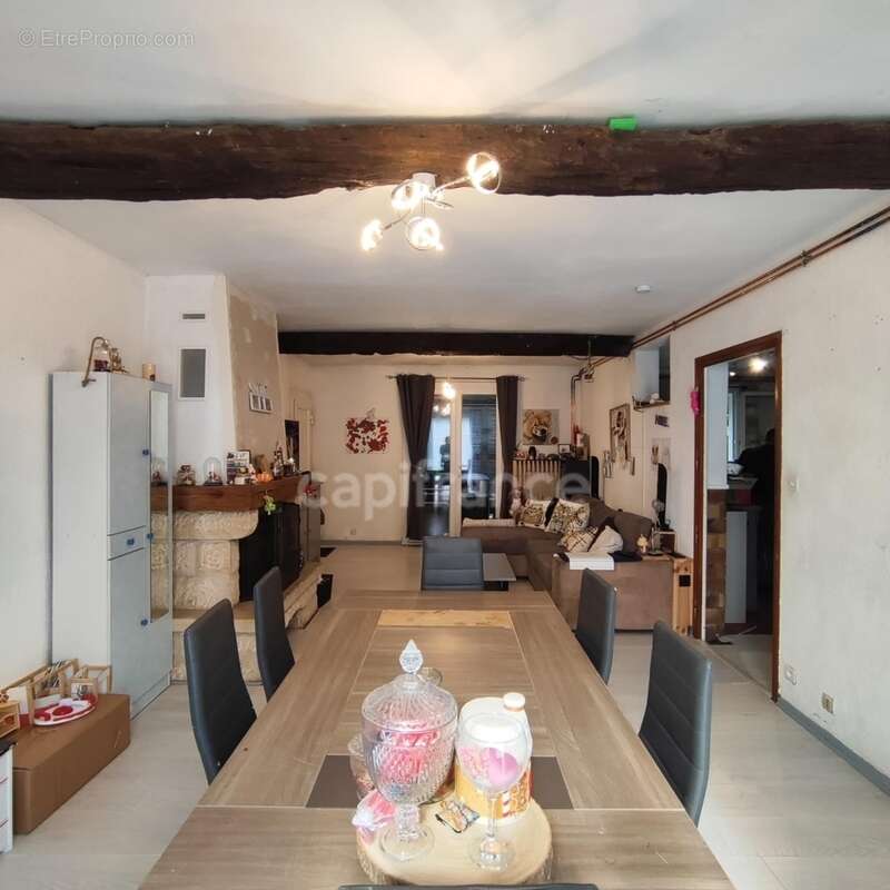 Maison à LES AVENIERES