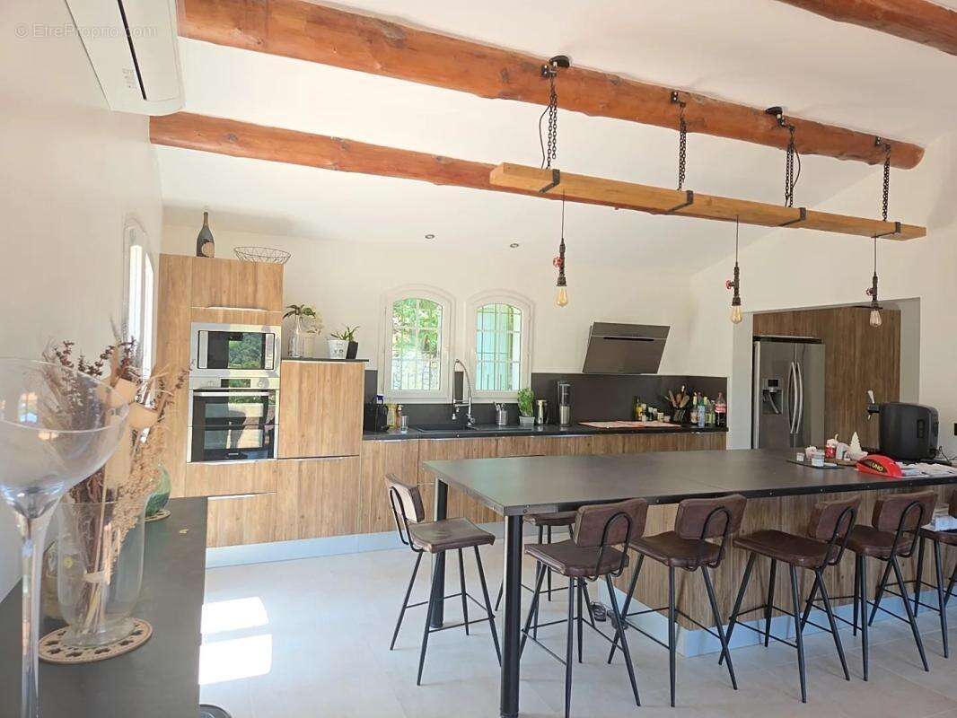 Maison à SOLLIES-VILLE