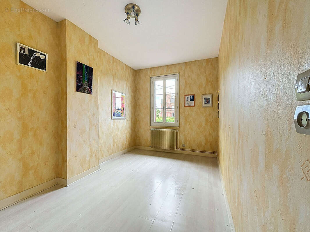 Maison à LE MESNIL-GUILLAUME