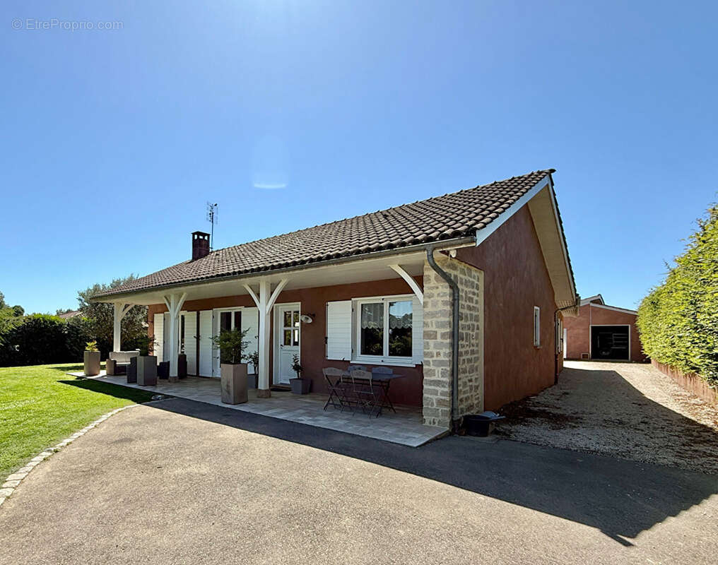Maison à SAINT-DIDIER-SUR-CHALARONNE