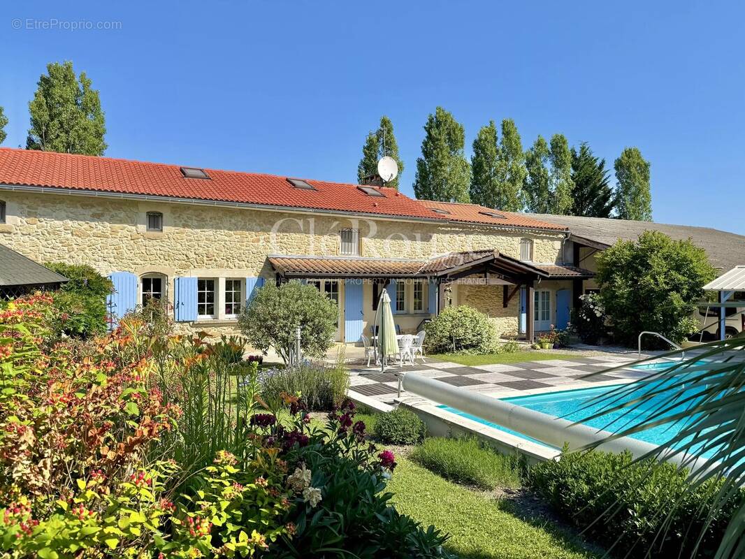 Maison à SAUVETERRE-DE-GUYENNE
