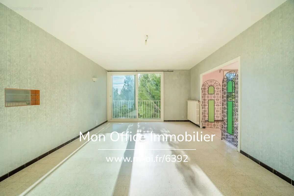 Appartement à MARSEILLE-12E