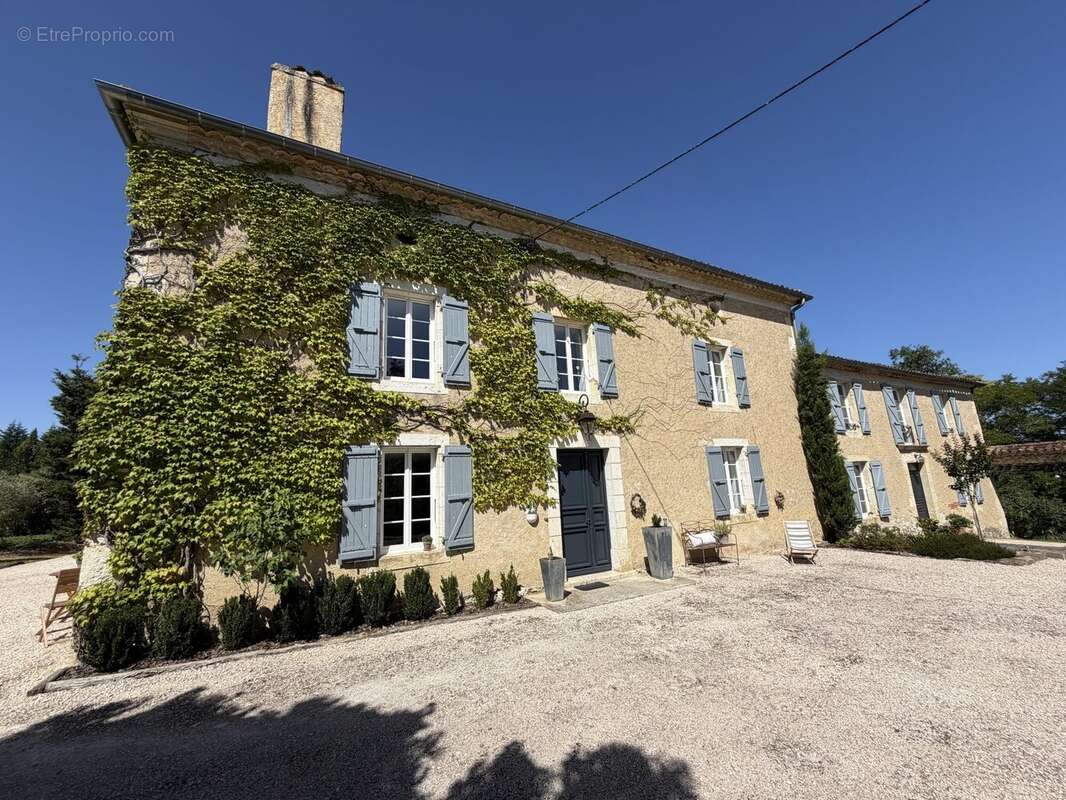 Maison 390 m² à Vic-Fezensac  - photo 4