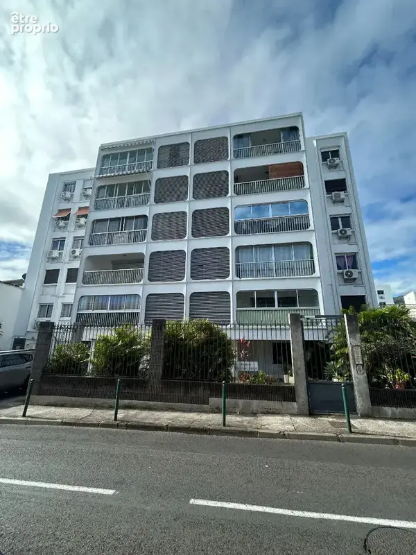 Appartement à SAINT-DENIS