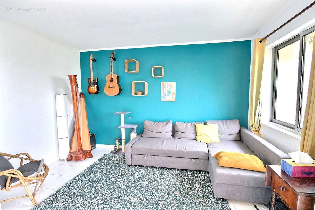 Appartement à FRESNES