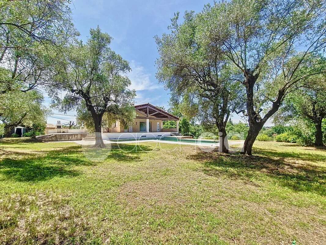 Appartement à VALBONNE