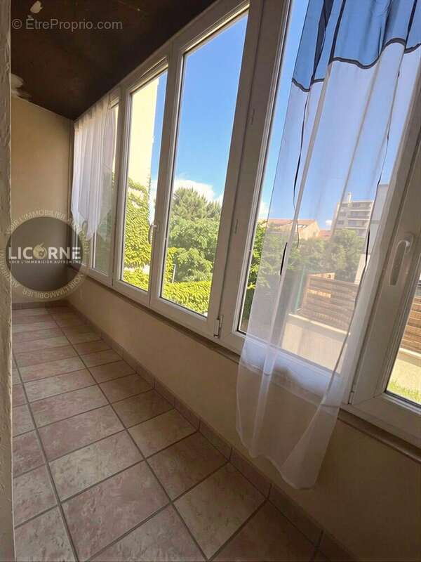 Loggia - Appartement à MARSEILLE-10E