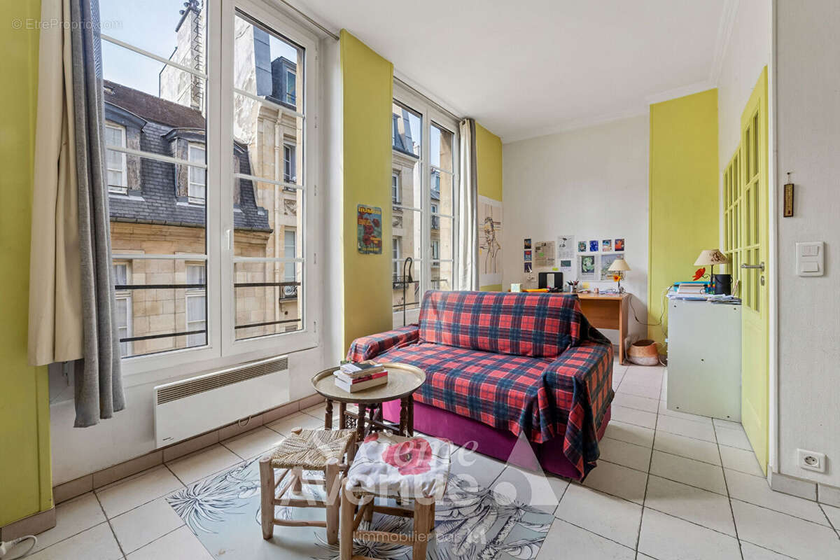 Appartement à PARIS-4E