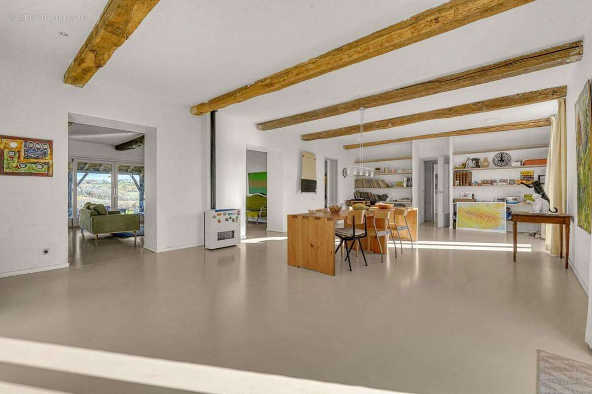 Maison à CASTELNAU-PICAMPEAU