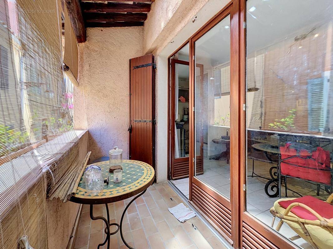 Maison à ROQUEBRUNE-SUR-ARGENS