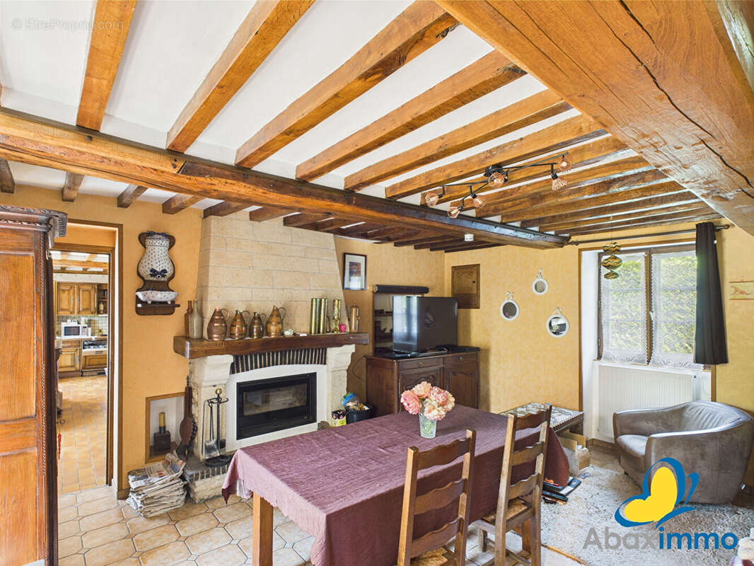 Maison à BRETTEVILLE-SUR-LAIZE