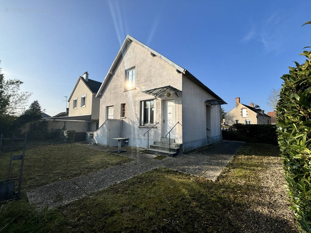 Maison à SAINT-DENIS-EN-VAL