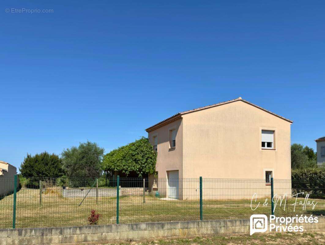 Maison familiale -3 chambres- garage 54 m² - TRAVAILLAN - photo 3