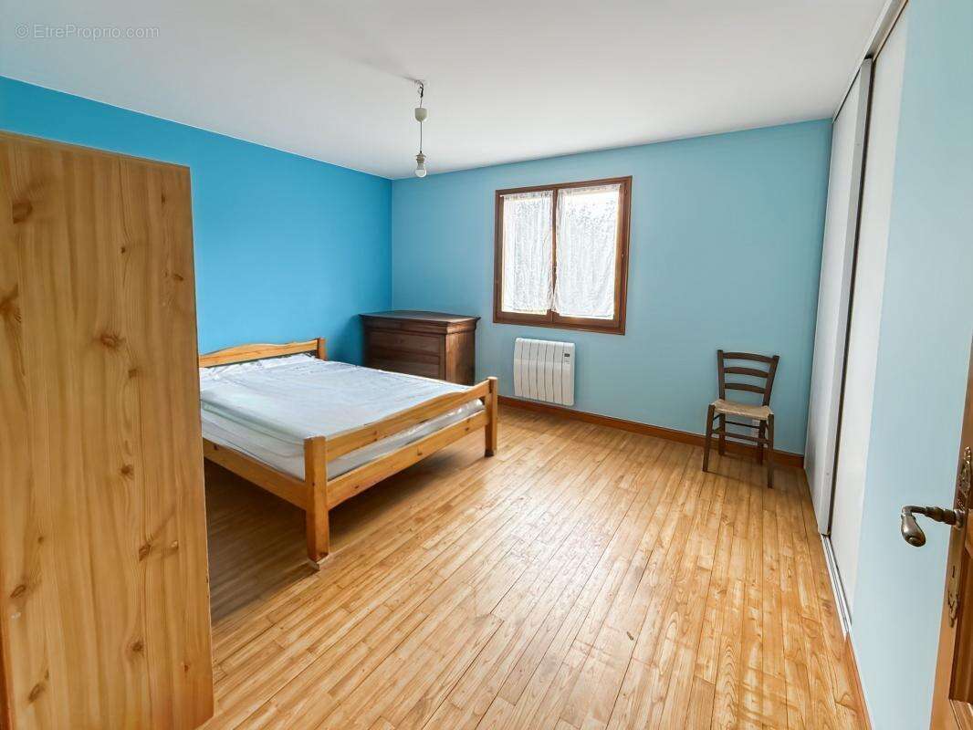 Maison à CHATEAU-L&#039;EVEQUE