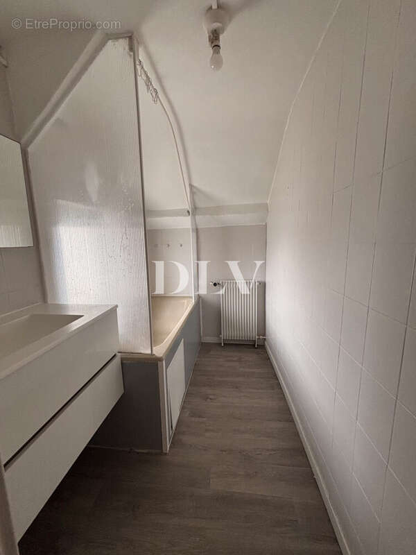 salle de bain  - Appartement à AVON