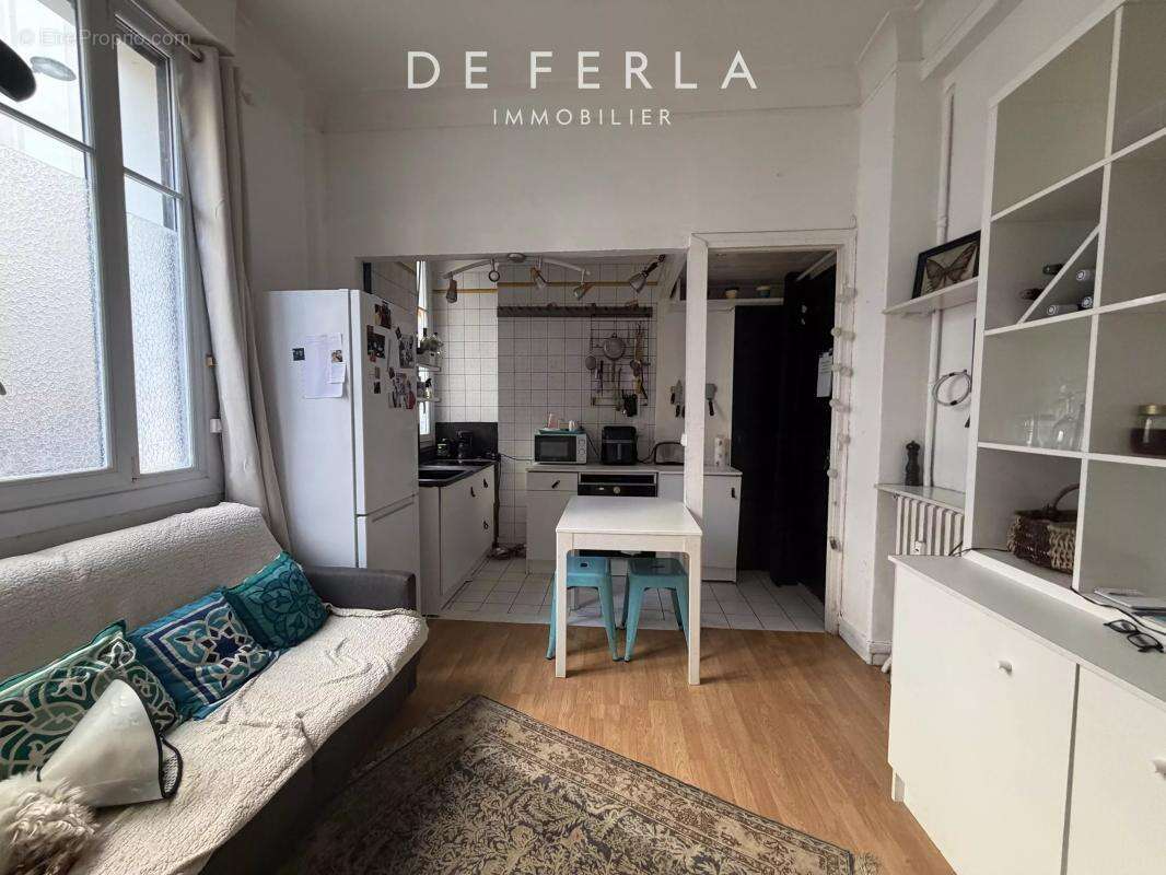 Appartement à PARIS-15E