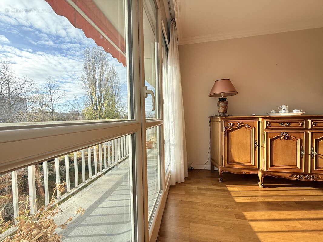 Appartement à RUEIL-MALMAISON