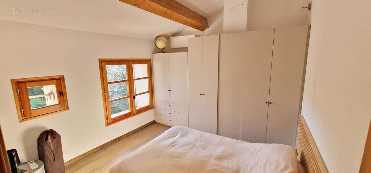 Autre à SAINT-RAPHAEL