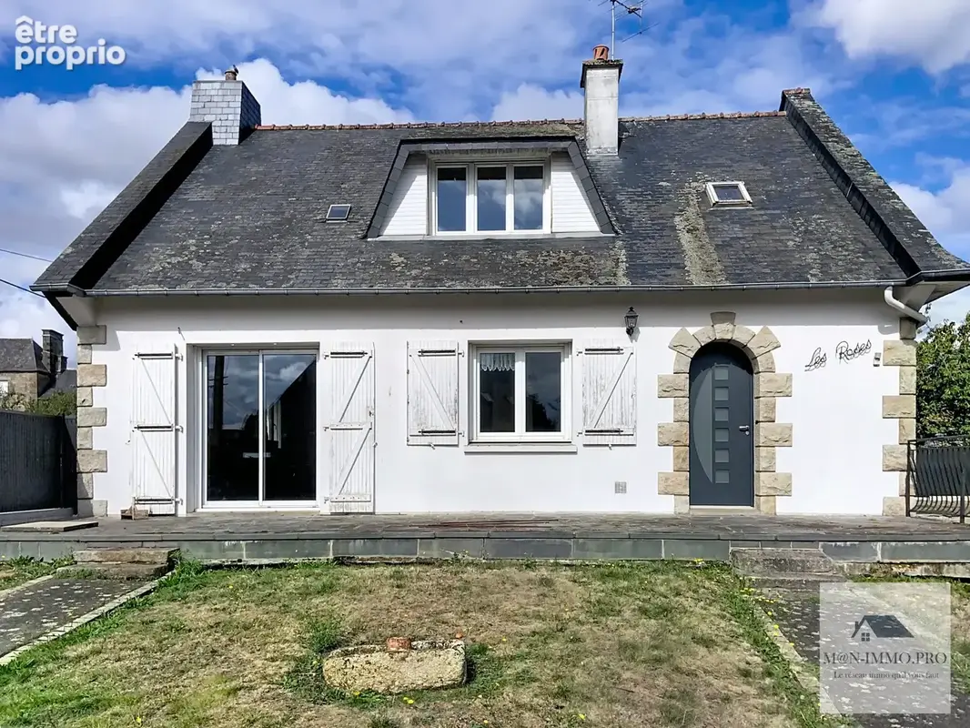 Maison à MONTOURS