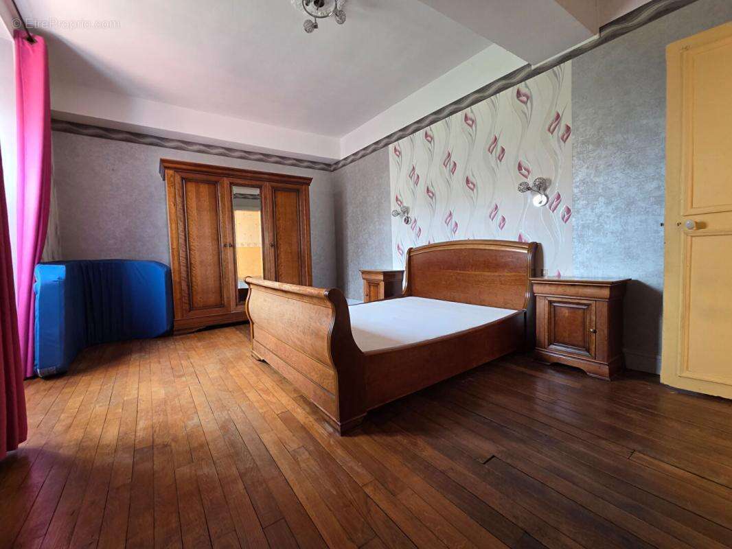 Maison 157 m² à Sainville  - photo 10