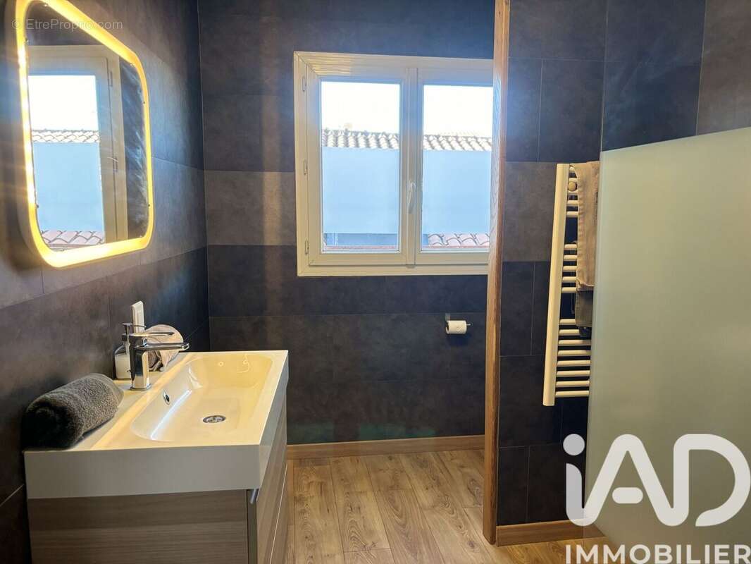 Photo 6 - Appartement à LA ROCHELLE