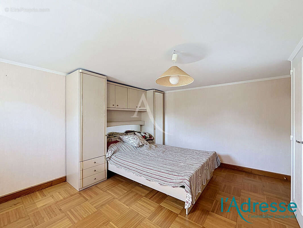 Maison Laval - photo 8
