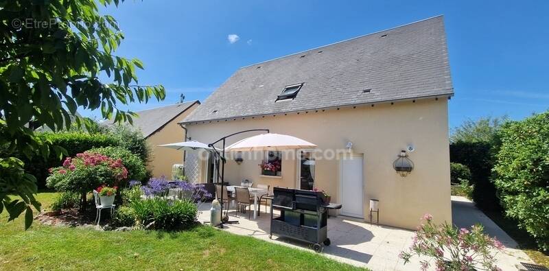 Maison à NOYERS-BOCAGE