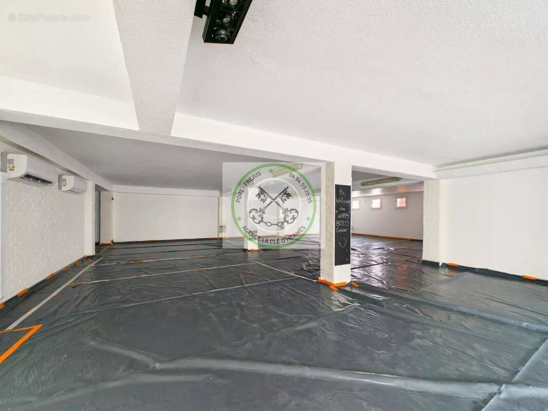 Commerce à SAINT-RAPHAEL